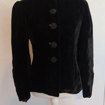 Luxury! Polsky’s Akron Black Onyx Velvet Coat Jacket