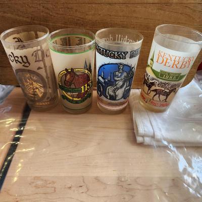 Sale Photo Thumbnail #6: Kentucky Derby Glasses