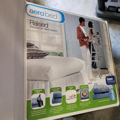 Sale Photo Thumbnail #28: Aero queen bed