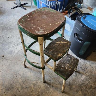 Sale Photo Thumbnail #17: Cosco stool 