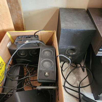 Sale Photo Thumbnail #105: Logitech  Speakers 