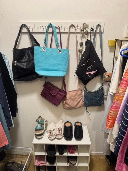Sale Photo Thumbnail #127