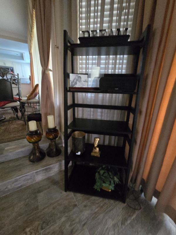 Sale Photo Thumbnail #12