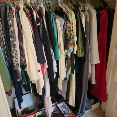 Sale Photo Thumbnail #273