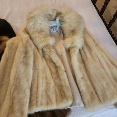 Sale Photo Thumbnail #255