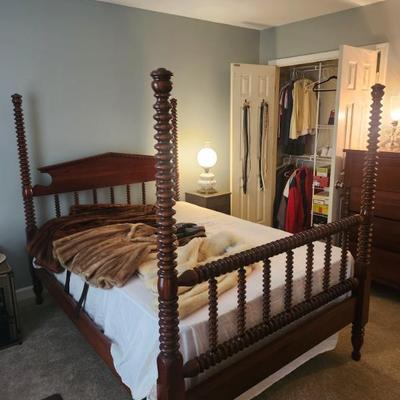 Sale Photo Thumbnail #261