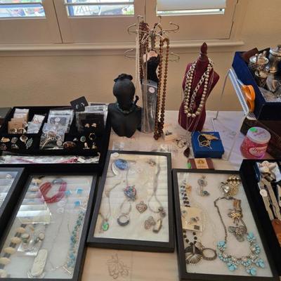 Sale Photo Thumbnail #154