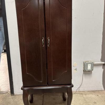 Sale Photo Thumbnail #136