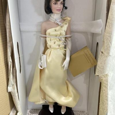 Sale Photo Thumbnail #372