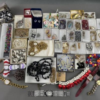 Sale Photo Thumbnail #405