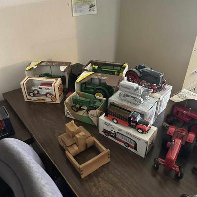 Sale Photo Thumbnail #18