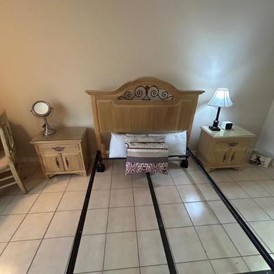 Sale Photo Thumbnail #33