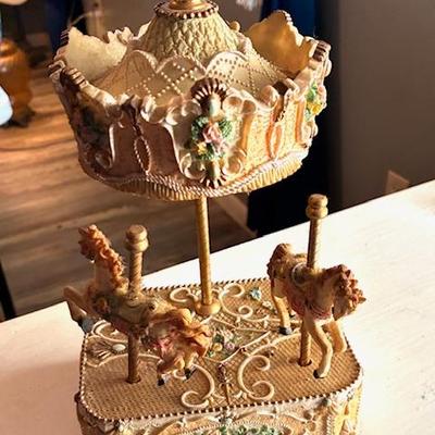 Sale Photo Thumbnail #4