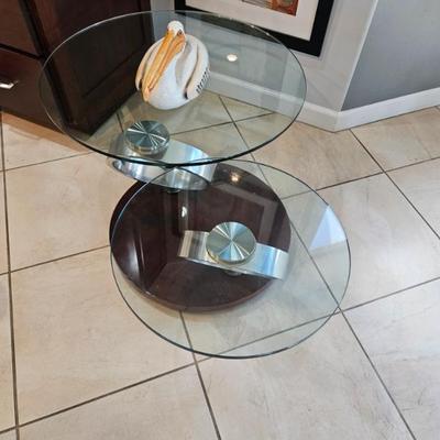 Unique Rotating Table