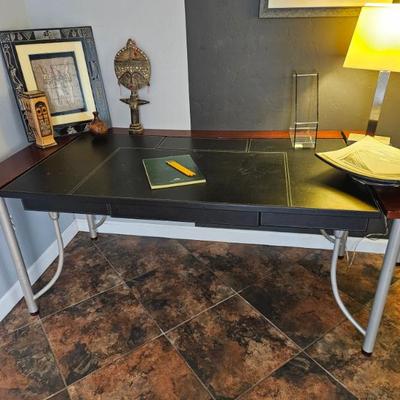 Beautiful Desk set of 2