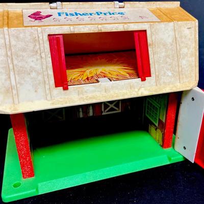 “Fisher-Price” Farm Barn