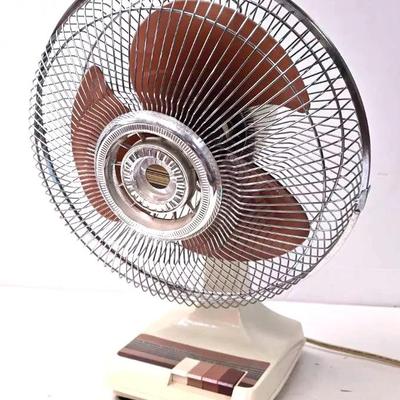 "Kuo Horng" Oscillating Desk Fan