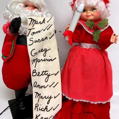 Vintage Animated Mr & Mrs Claus