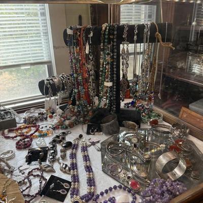 Sale Photo Thumbnail #183