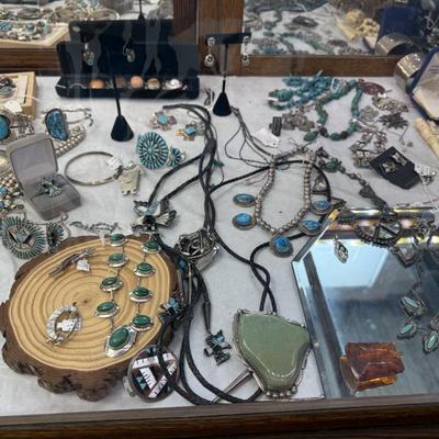 Sale Photo Thumbnail #181