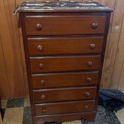Wooden Chest Of Drawers With 6 Drawers
