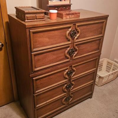 Sale Photo Thumbnail #147