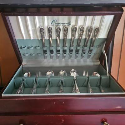 Sale Photo Thumbnail #171