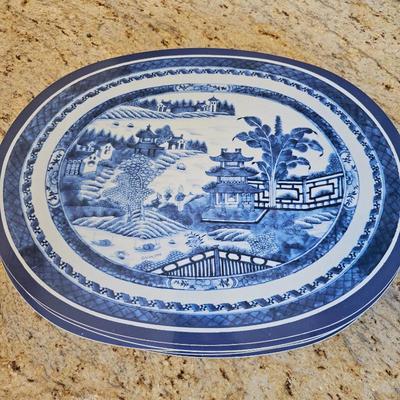 Lot #216 - Vintage ACORN Cork Backed Placemats Blue Willow Pattern