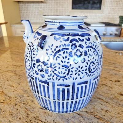 Lot #197 - Vintage Chinese blue and white ceramic water jug or wine pot
