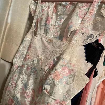 Sale Photo Thumbnail #200