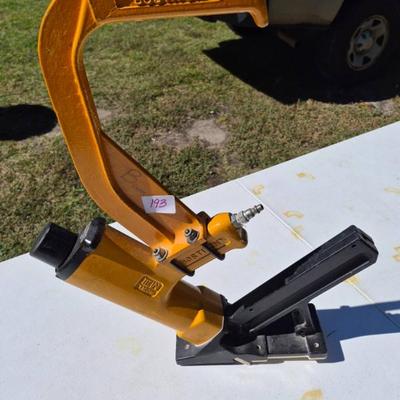 Sale Photo Thumbnail #289