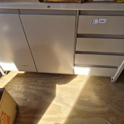 Sale Photo Thumbnail #424