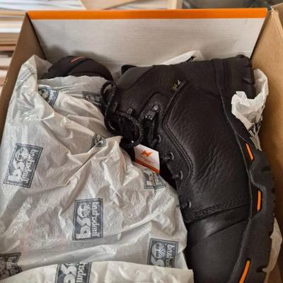 Sale Photo Thumbnail #383