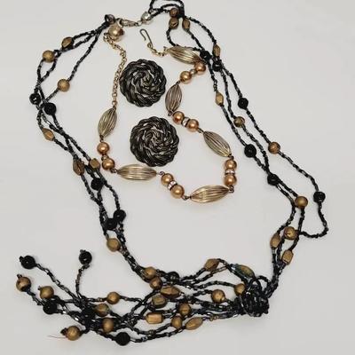 Gold Tone Necklace And Bronze Tone Earrings Vintage