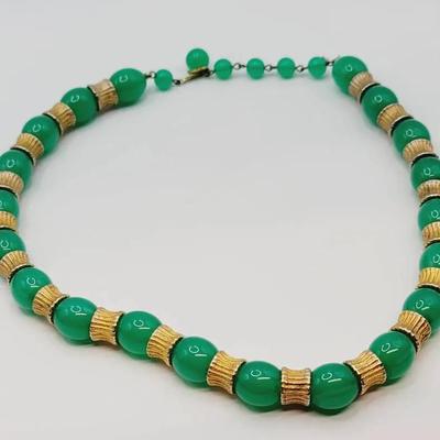 Gorgeous Peking Glass and Gold Tone Necklace 