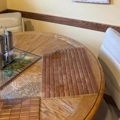 Kitchen Table & Chairs