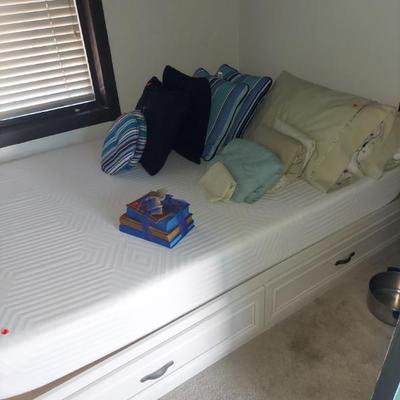 Sale Photo Thumbnail #30