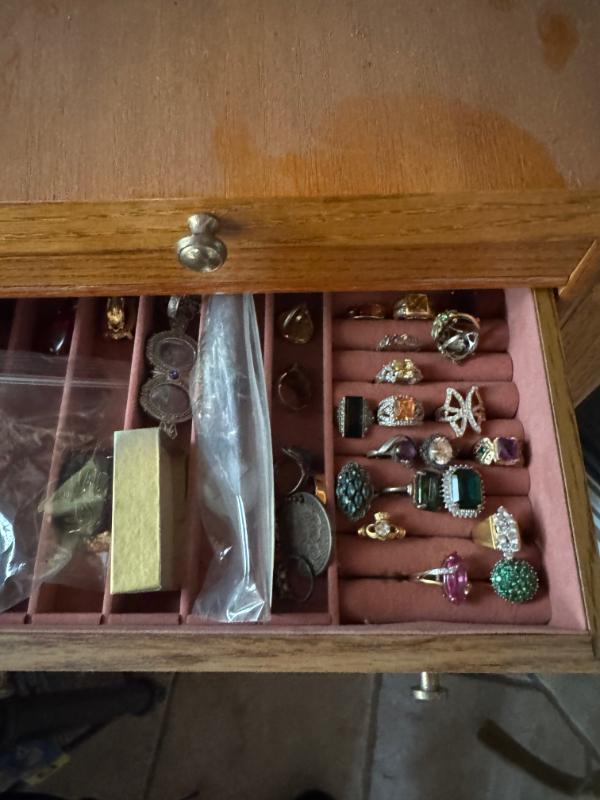 Sale Photo Thumbnail #118