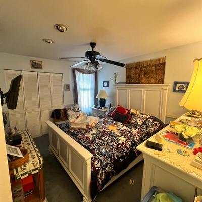 Sale Photo Thumbnail #32