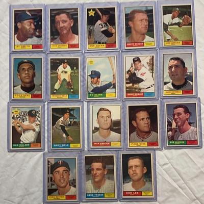 1961 Topps Baseball Cards - Lot of 18