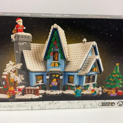 New Lego 10293 Santa’s Visit Winter Village Collection.