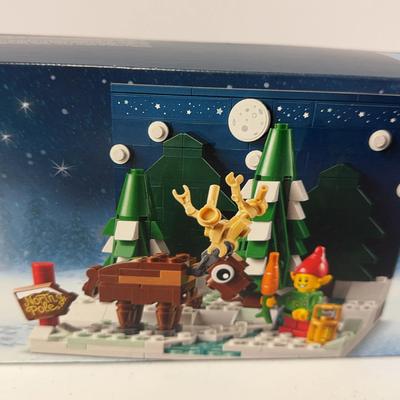 New Limited Edition, Lego 40484 Christmas Holiday Building Toy.