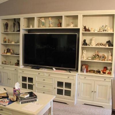 THIS IS WHITE NOT YELLOW LIGHTING IS BAD.