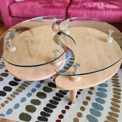 Yin and yang coffe table
