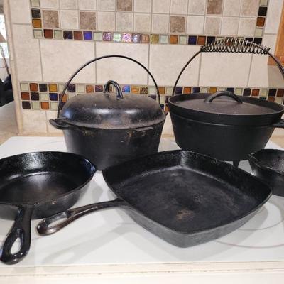 Cast iron pans skillet, dutch oven