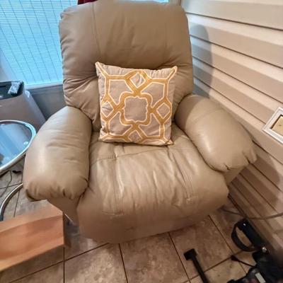 Sale Photo Thumbnail #27