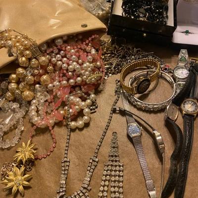 Sale Photo Thumbnail #81