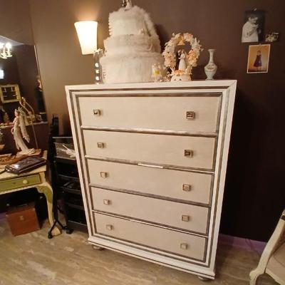 Sale Photo Thumbnail #176