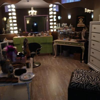 Sale Photo Thumbnail #178