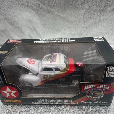 Sale Photo Thumbnail #145